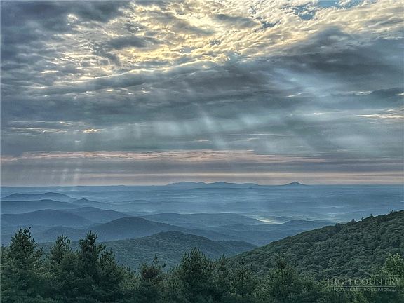 3rd image of 785 Eagles Nest Lane