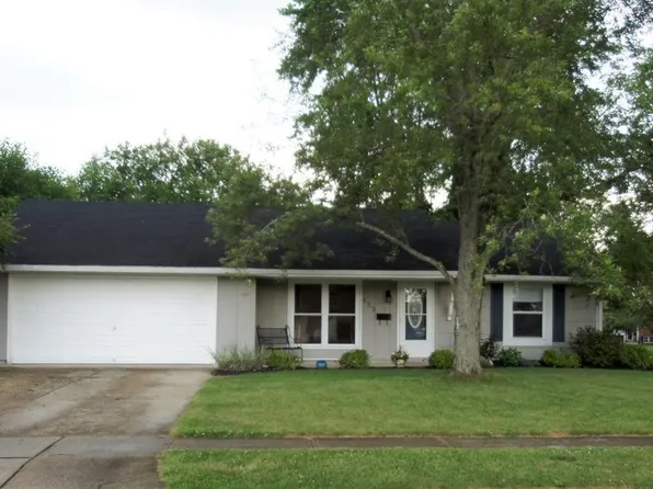425 Gregory Ct, Lebanon, OH 45036