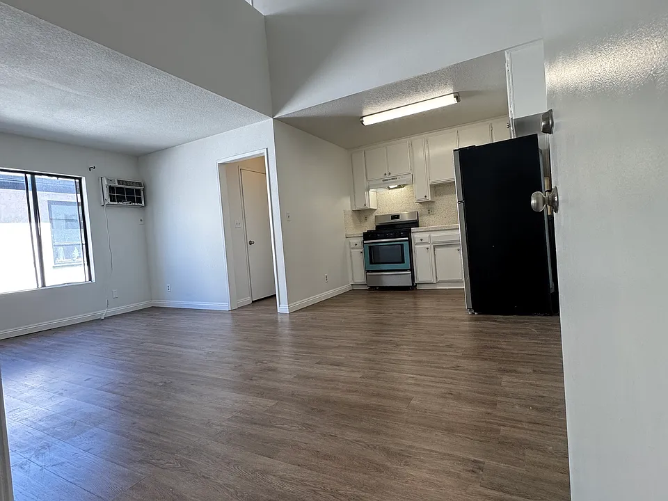 1625 Glendon Ave #6