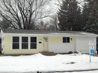 1103 Bretton Dr, Kalamazoo, MI 49006