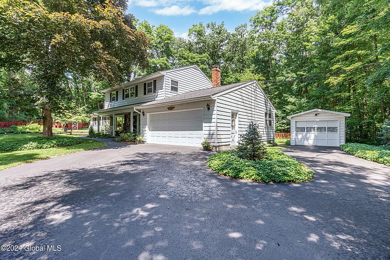 3rd image of 3579 E Lydius Street