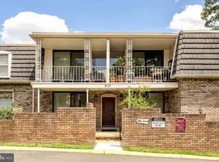 Chateaux, Falls Church, VA 22044