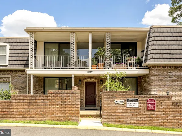 3117 Patrick Henry Dr APT 430, Falls Church, VA 22044