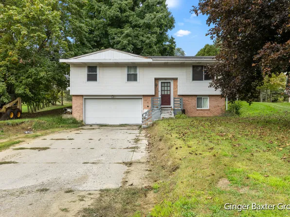 521 N State Rd, Belding, MI 48809