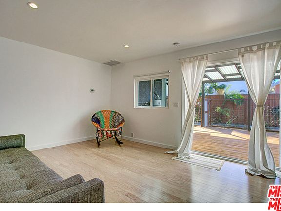 4th image of 625 Crestmoore Pl #1/2