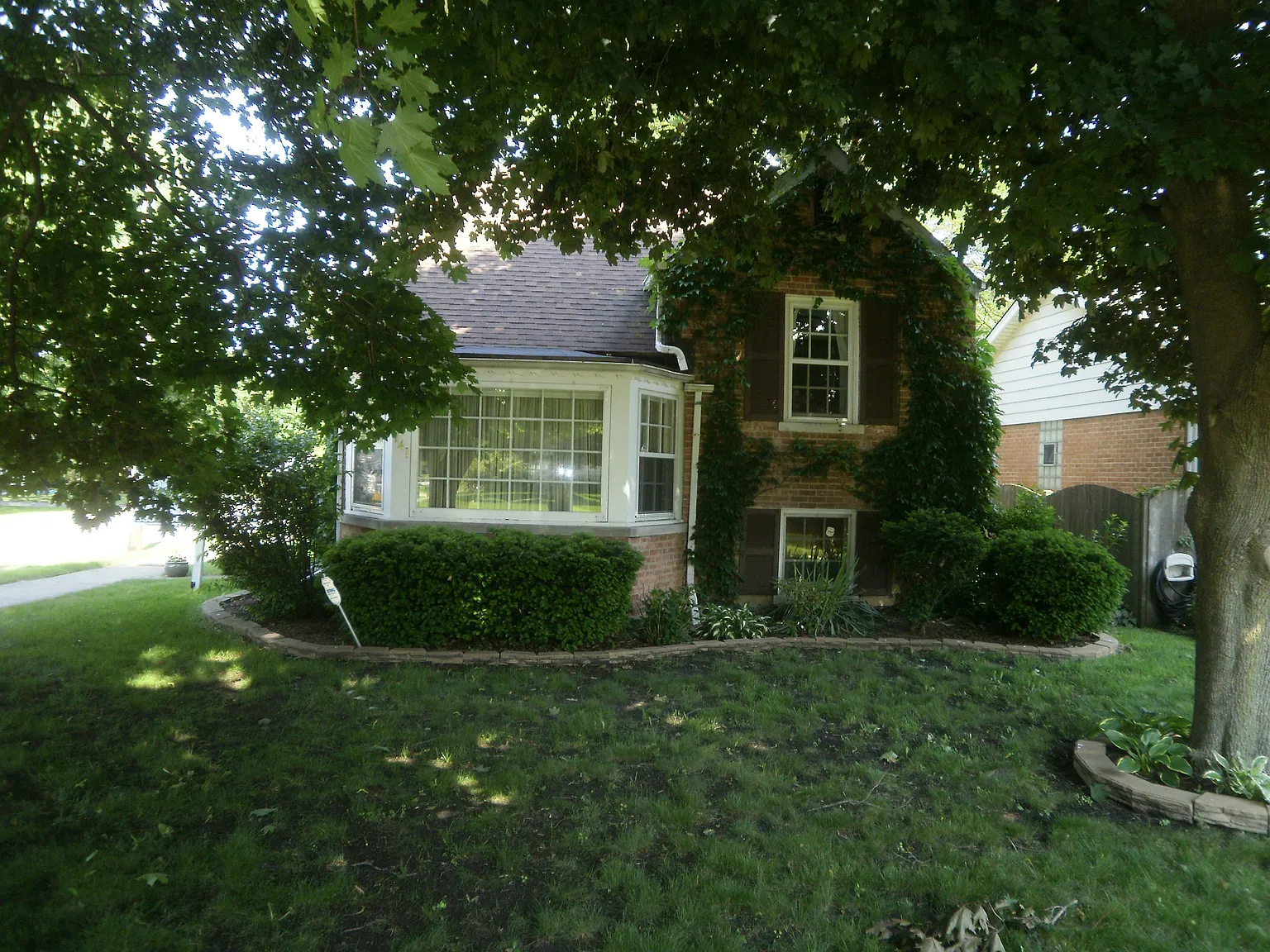 141 N Charles Ave photo 1