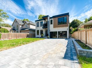 203 Scarboro Cres, Toronto, ON M1M2J6