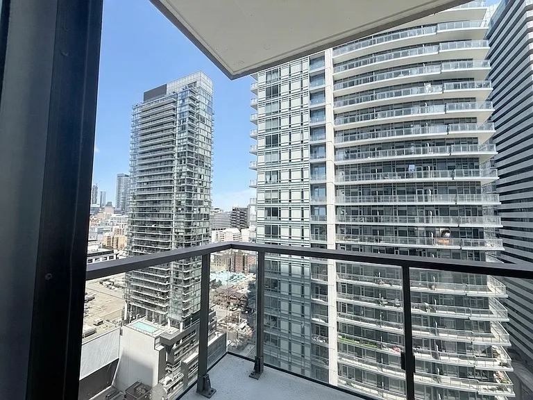 8 Widmer St #2705 — Photo 8