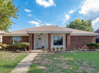 2410 Cortland Cir, Rowlett, TX 75088
