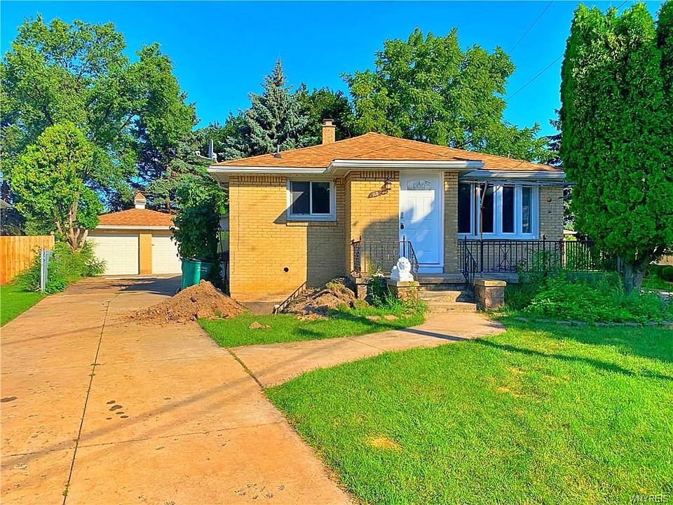 1st image of 118 Krakow St