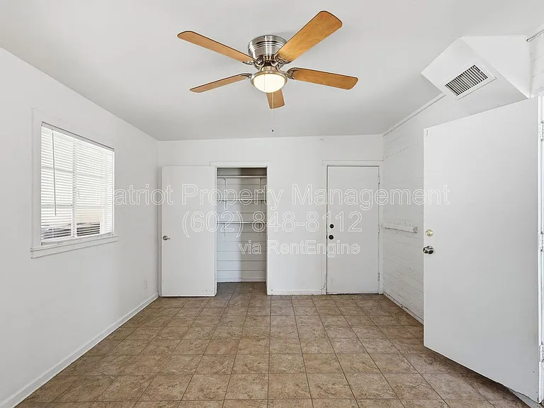 6701 N 33rd Ave — Photo 26