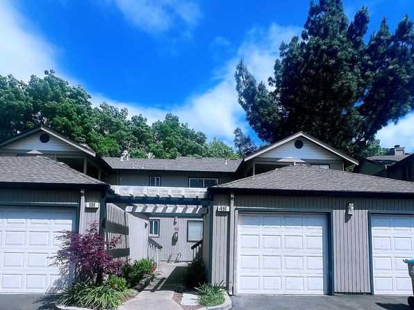 496 Lancaster Ln