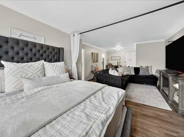 1170 Ocean Parkway image 16 of 31