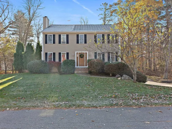 55 Hayden Circle, Hampton, NH 03842
