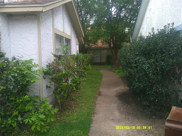 12247 W Village Dr Unit D, Houston, TX 77039