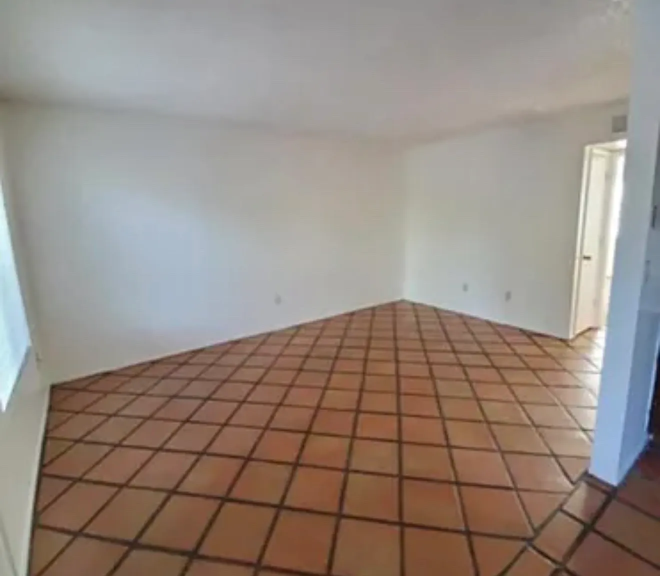 1057 E Halcyon Rd — Photo 3