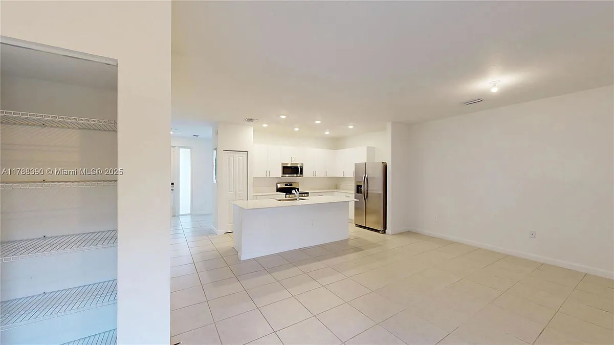 Building Photo - 12875 SW 243rd Ter