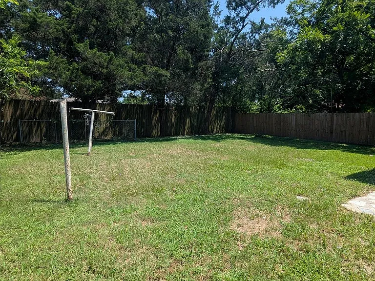 9129 Oak Knoll Ln — Photo 17