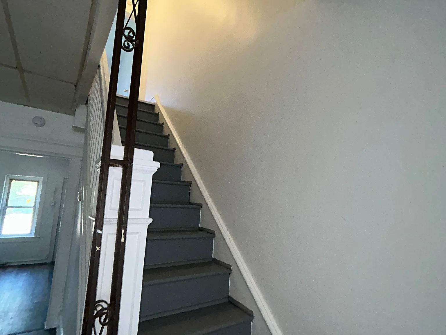 3 bed, $1,800 — Photo 1