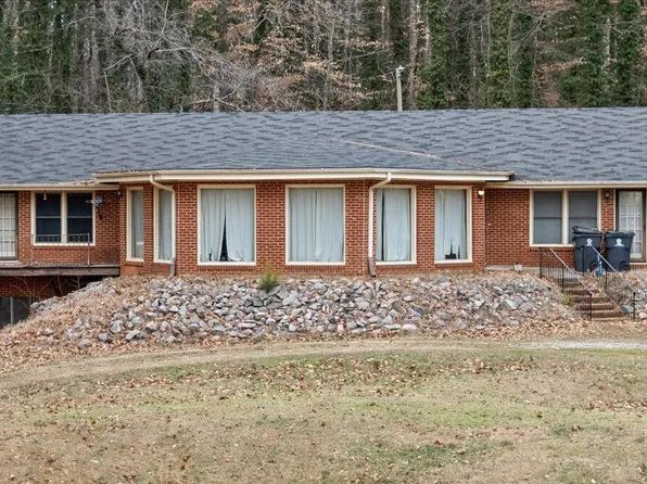 731 Lakeview Dr, Henderson, NC 27536