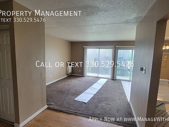 2nd image of 723 E Waterloo Rd APT D