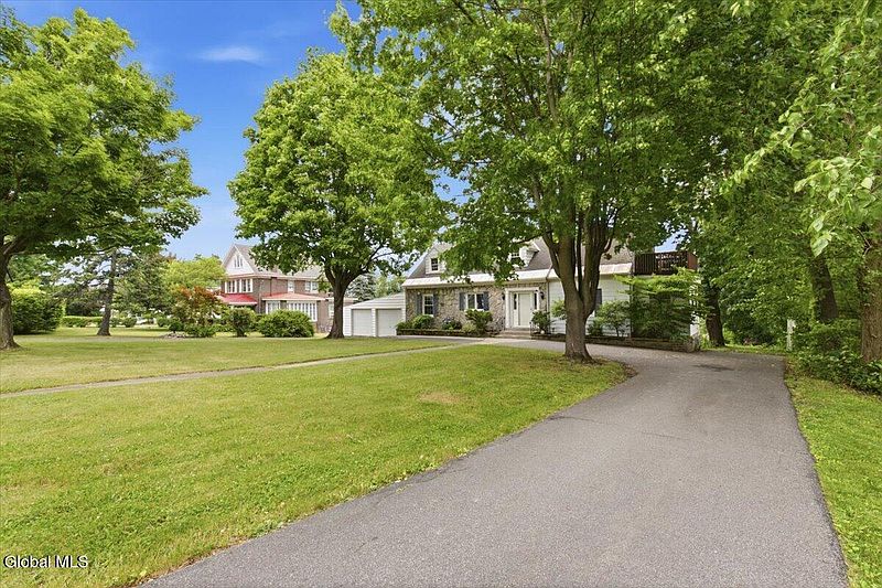 2nd image of 107 Van Rensselaer Boulevard