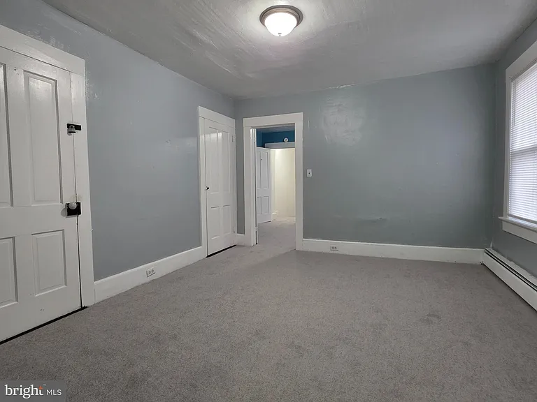 2 E Milby St — Photo 18