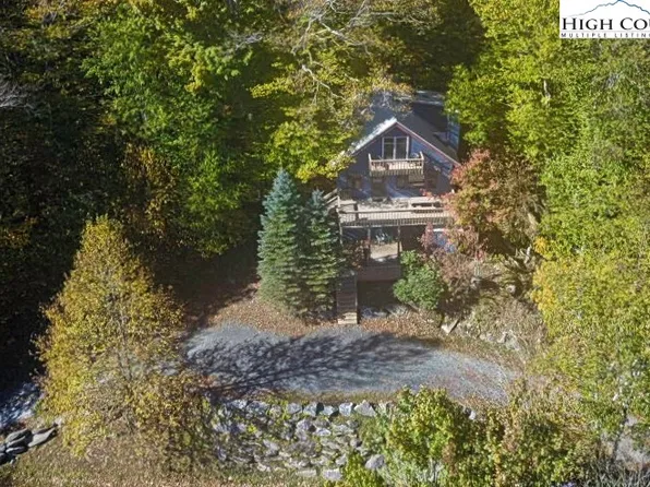 118-120 Village Cluster Road, Beech Mountain, NC 28604