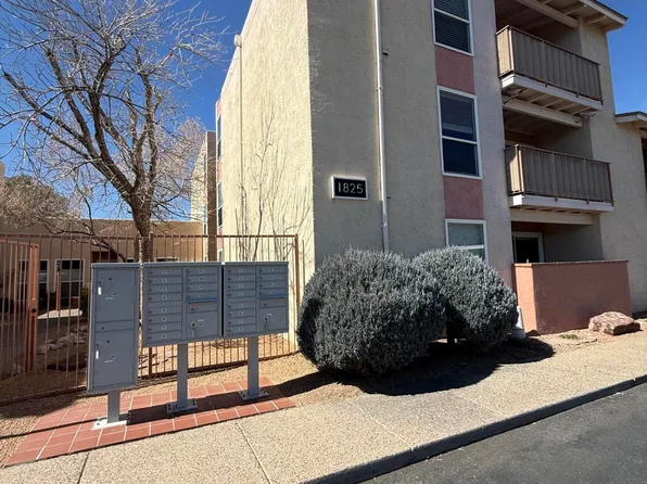 1825 Dartmouth Dr NE APT 205, Albuquerque, NM 87106