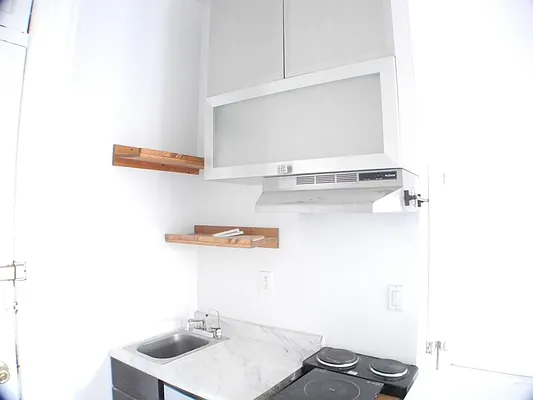 Rented by Beyond Property Group | media 4