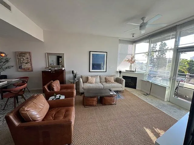 475 Redwood St — Photo 2