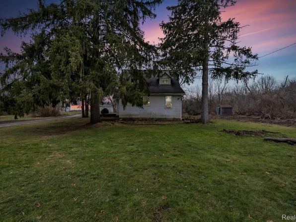 15160 Fish Lake Rd, Holly, MI 48442