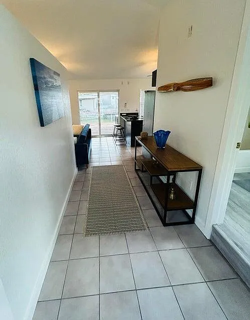 1 bed, 1.0 bath, 576 sqft, $1,400 — Photo 2