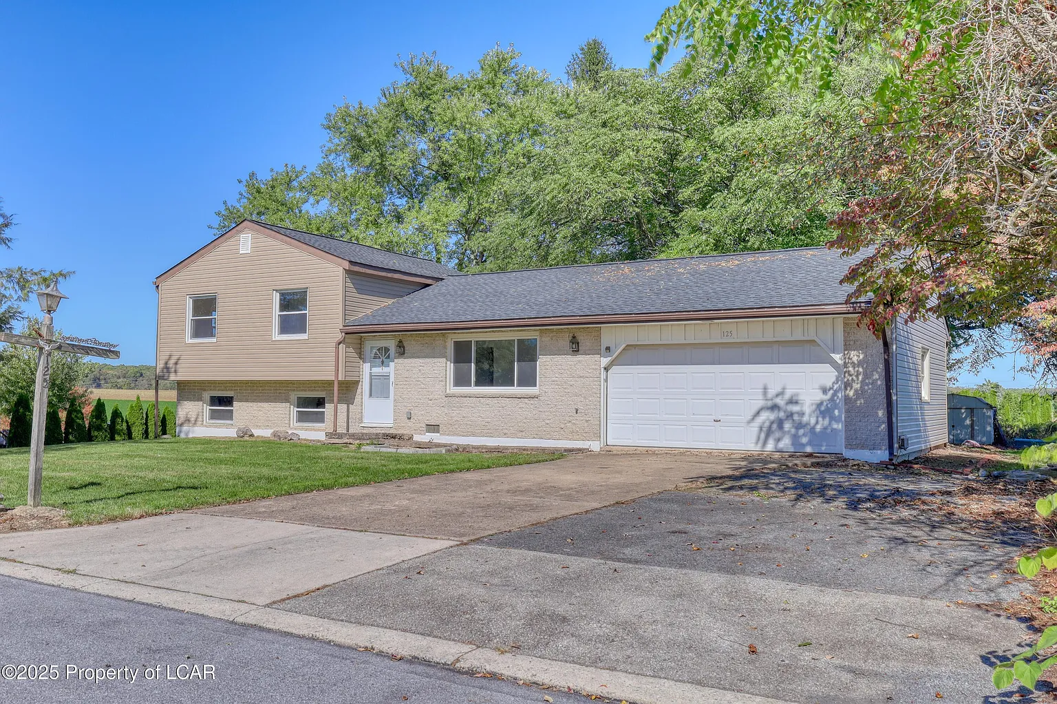 125 Ramblewood Rd photo 1