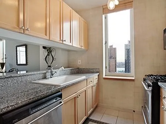 Sold by Corcoran | media 15