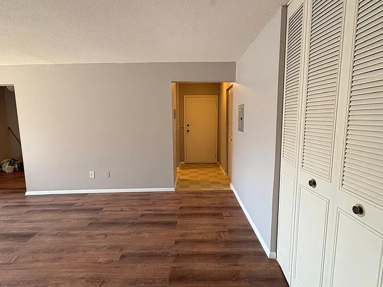 36 Shrewsbury Green Dr #36B — Photo 6