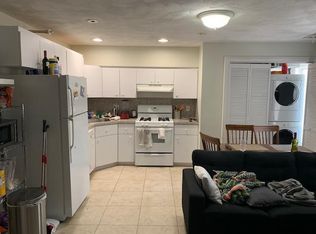 415 Hanover St #5FF, Boston, MA 02113