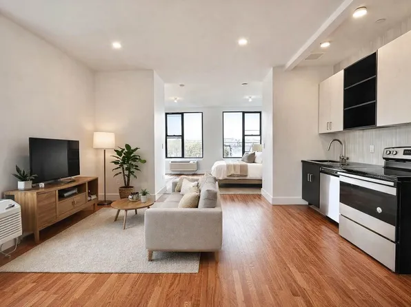 335 Woodbine Street image 1 of 7