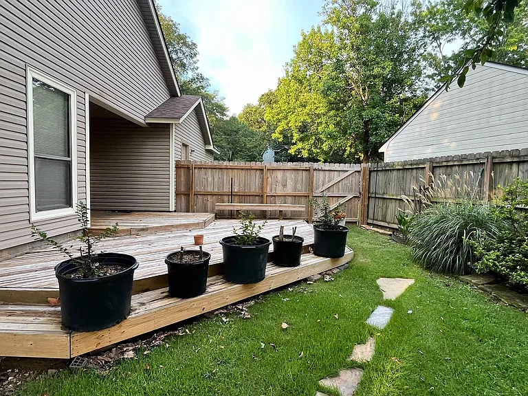 1318 Point West Dr — Photo 18