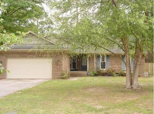 5932 Rehoboth Rd, Hope Mills, NC 28348