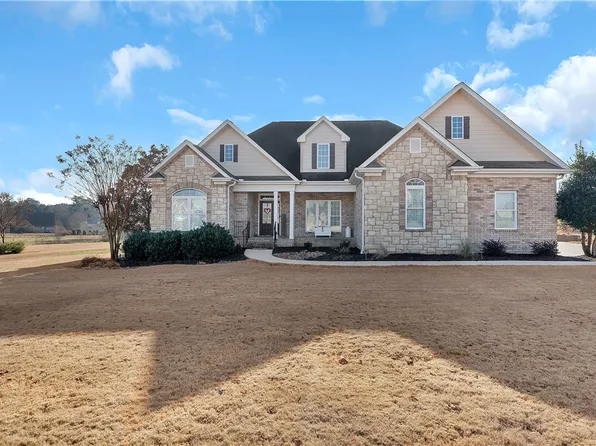 13 Ione Cir, Williamston, SC 29697