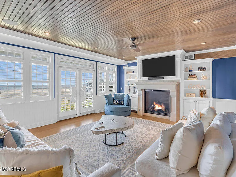 1302 Ocean Ave — Photo 17
