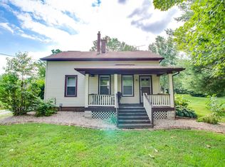 8223 Wood Station Rd, Alton, IL 62002