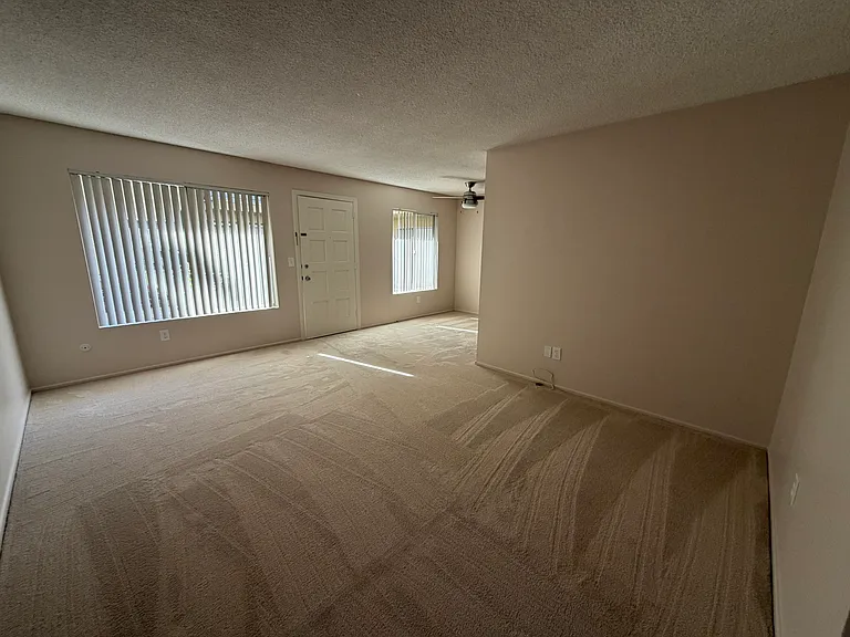4746 W Point Loma Blvd #3 — Photo 8