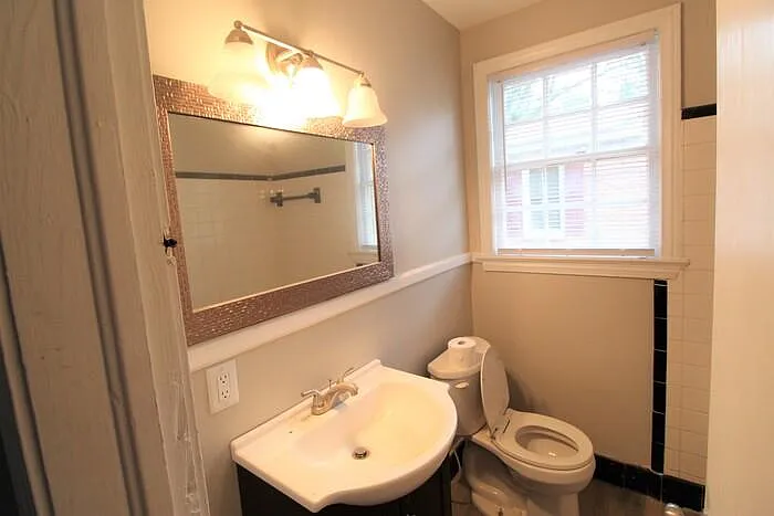 4551 Oxford Rd — Photo 15