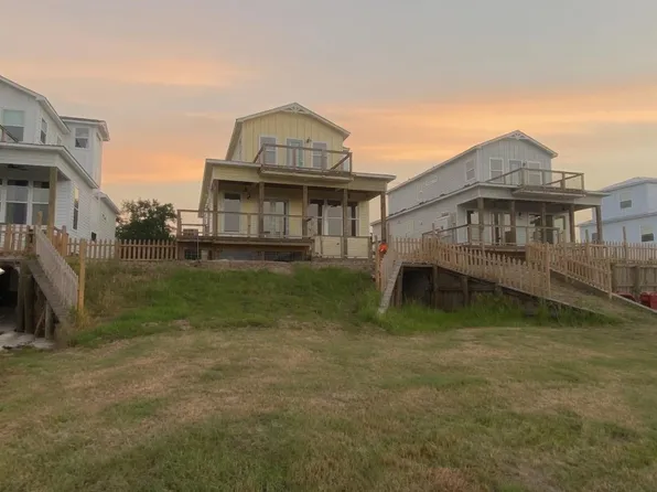 4436 Shady Lake Dr, Seabrook, TX 77586