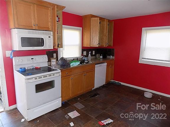 4th image of 809 E Catawba St