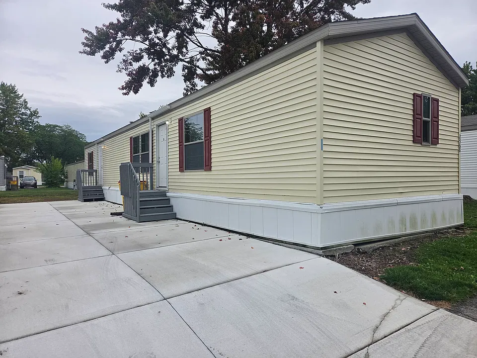2568 Samuel Dr #SA2568
