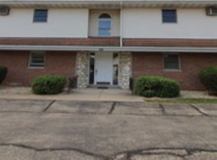 101 Sean Dr APT 108, Morris, IL 60450