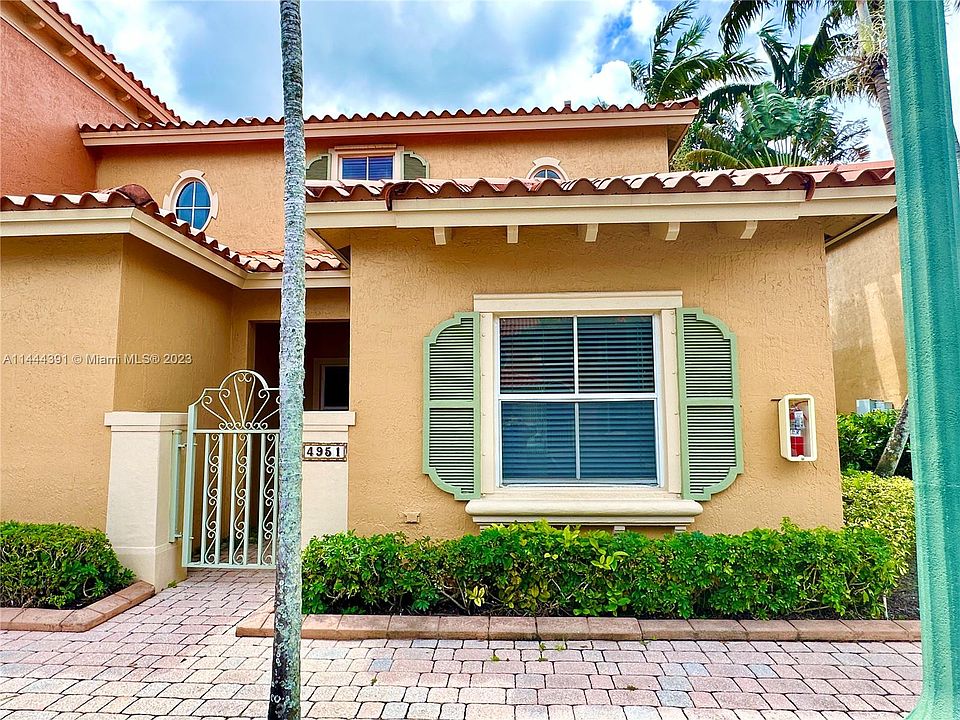 1st image of 4951 Leeward Ln #3107
